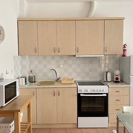 Sea View Apartments 2 Криопиги Экстерьер фото