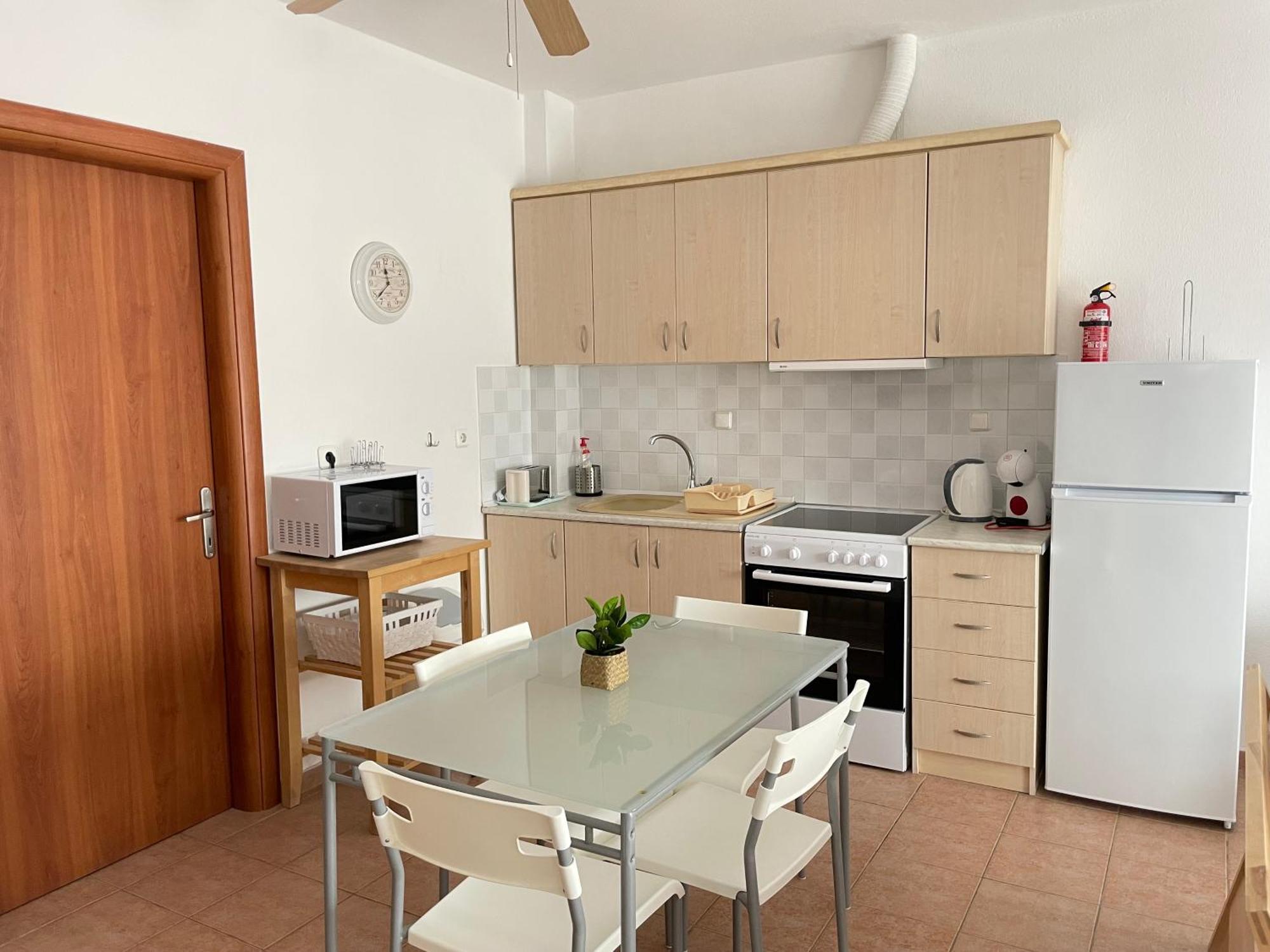Sea View Apartments 2 Криопиги Экстерьер фото